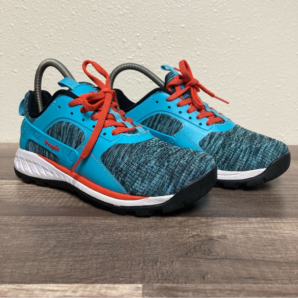 Propet Women,s Hiking Blue and Orange Sneakers Lightweight Performance 6.5